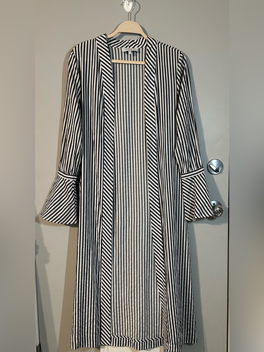 L'Academie duster Small grey + white stripes Longline Open Front bell cuff